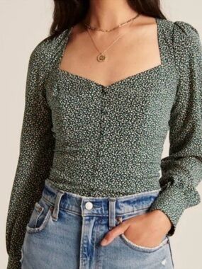 Abercrombie & Fitch Green Floral Square-Neck Long-Sleeve Blouse